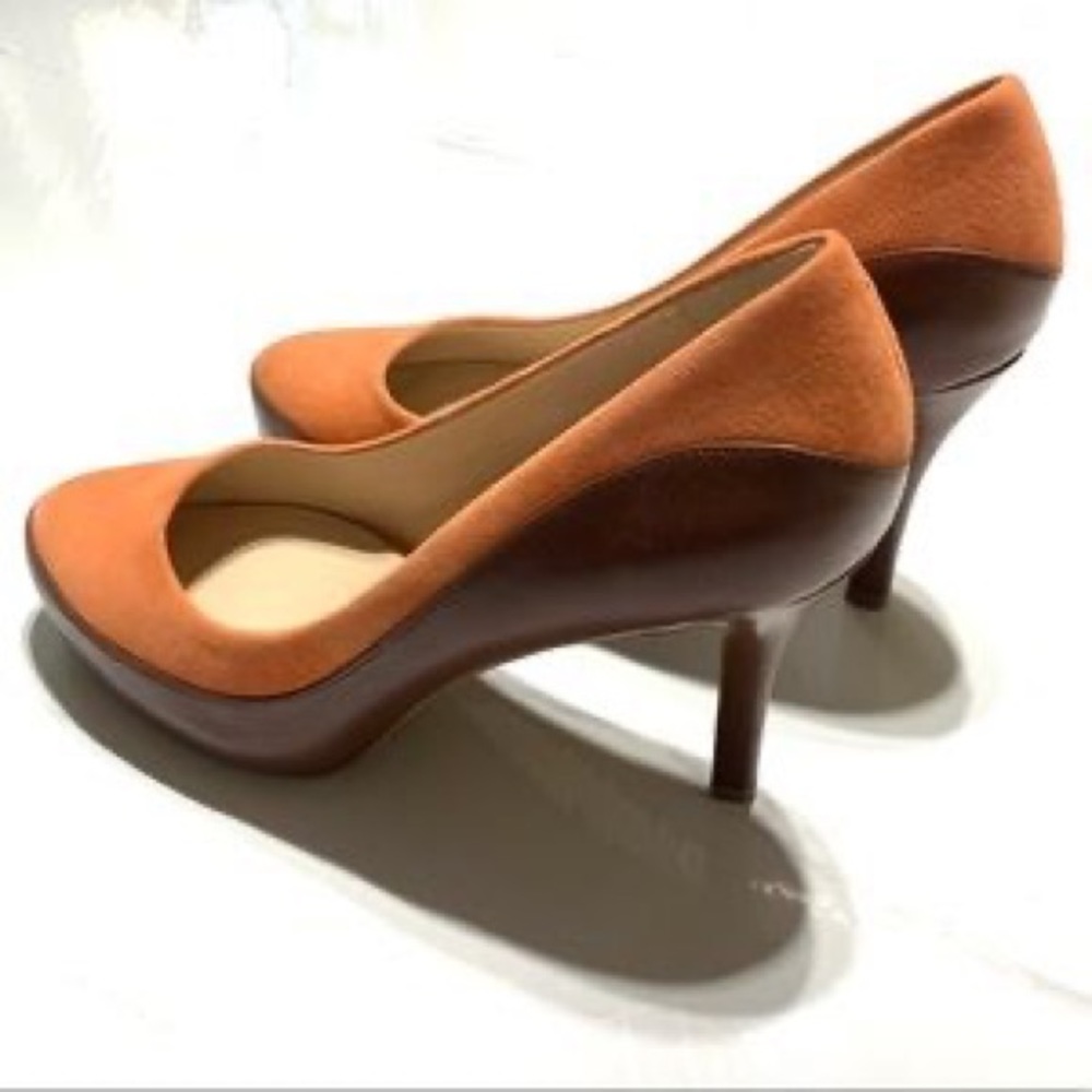 New Rockport 2 Tone Adiprene Sole Pumps